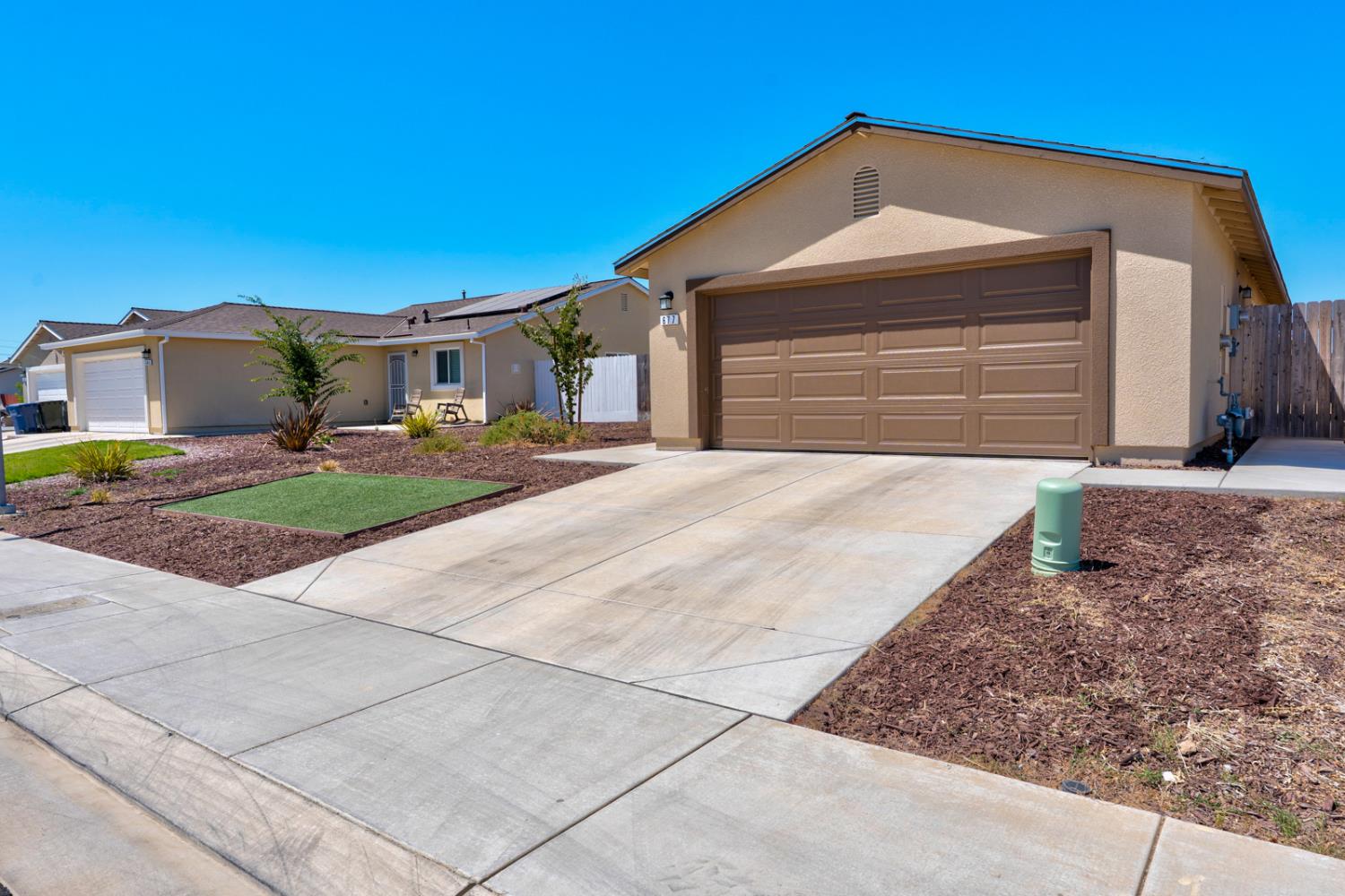 677 Mackenzie Ct, Merced, CA 95341