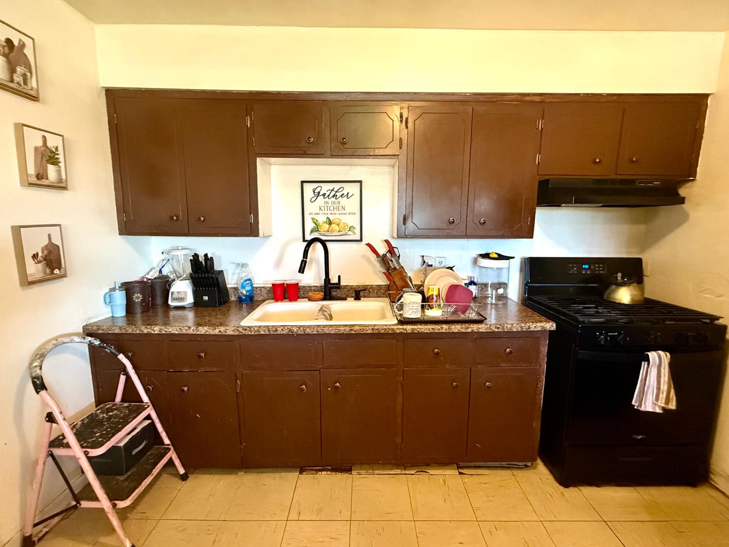 439 W Geary St, Fresno, CA 93706