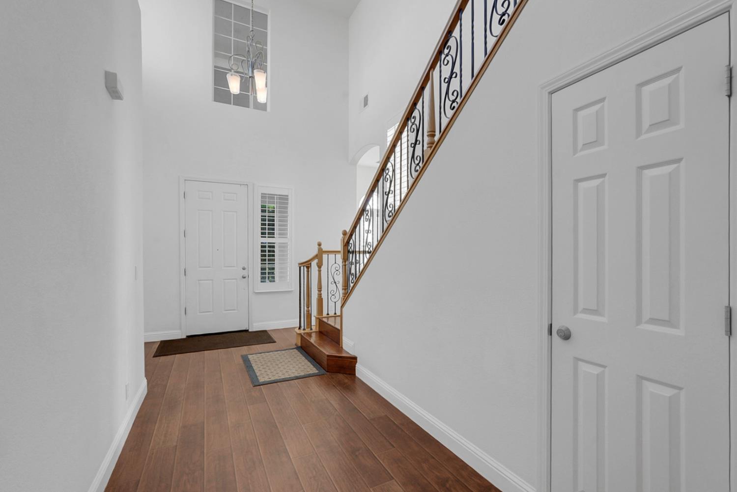 14005 Spyglass Cir, Chowchilla, CA 93610