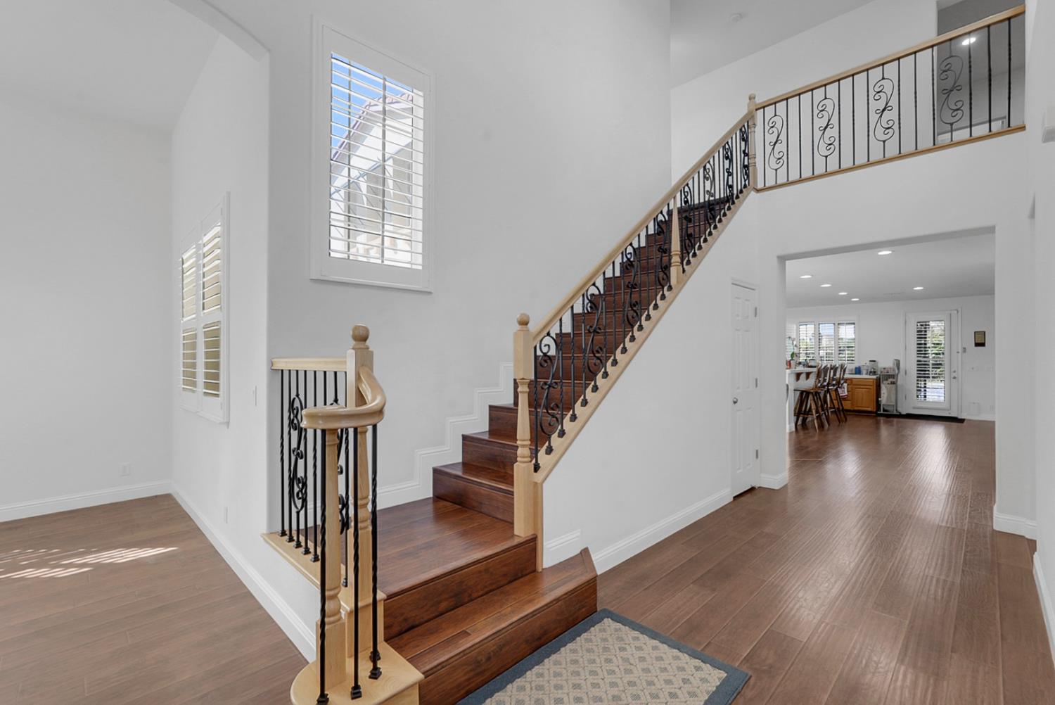 14005 Spyglass Cir, Chowchilla, CA 93610