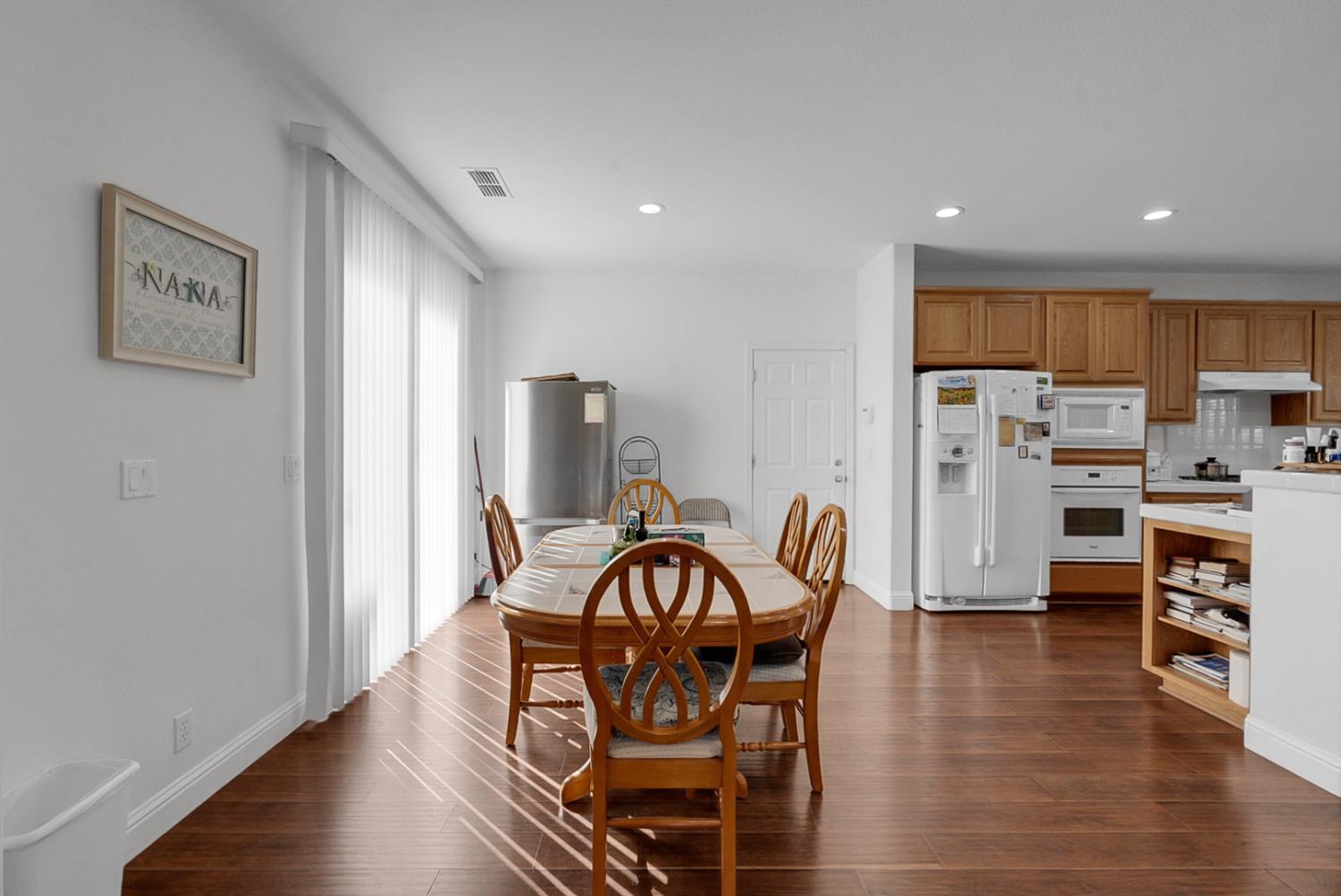 14005 Spyglass Cir, Chowchilla, CA 93610