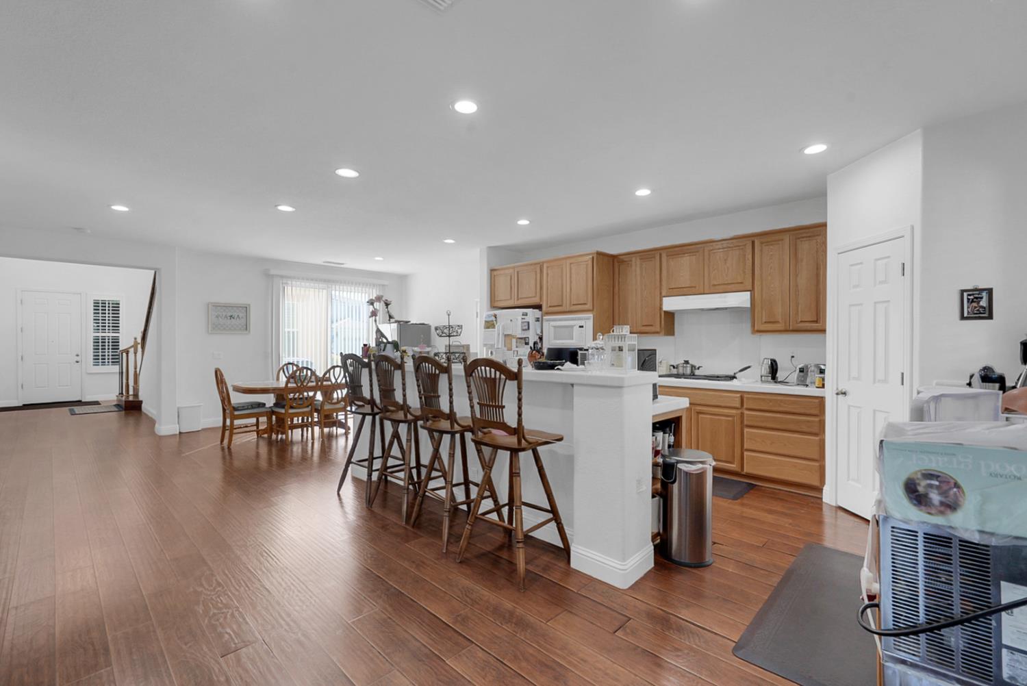 14005 Spyglass Cir, Chowchilla, CA 93610