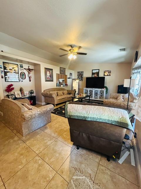 22332 2nd Ct, San Joaquin, CA 93660