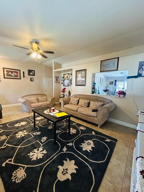 22332 2nd Ct, San Joaquin, CA 93660