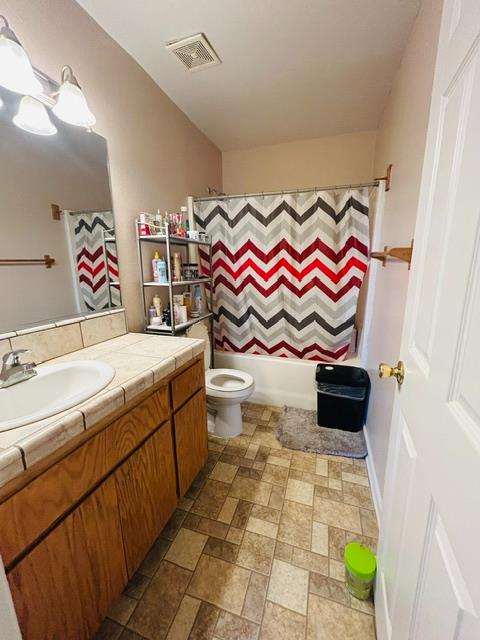 22332 2nd Ct, San Joaquin, CA 93660