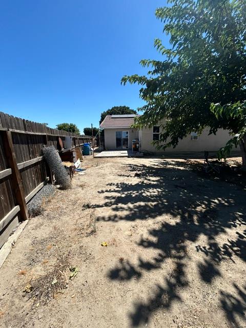 22332 2nd Ct, San Joaquin, CA 93660