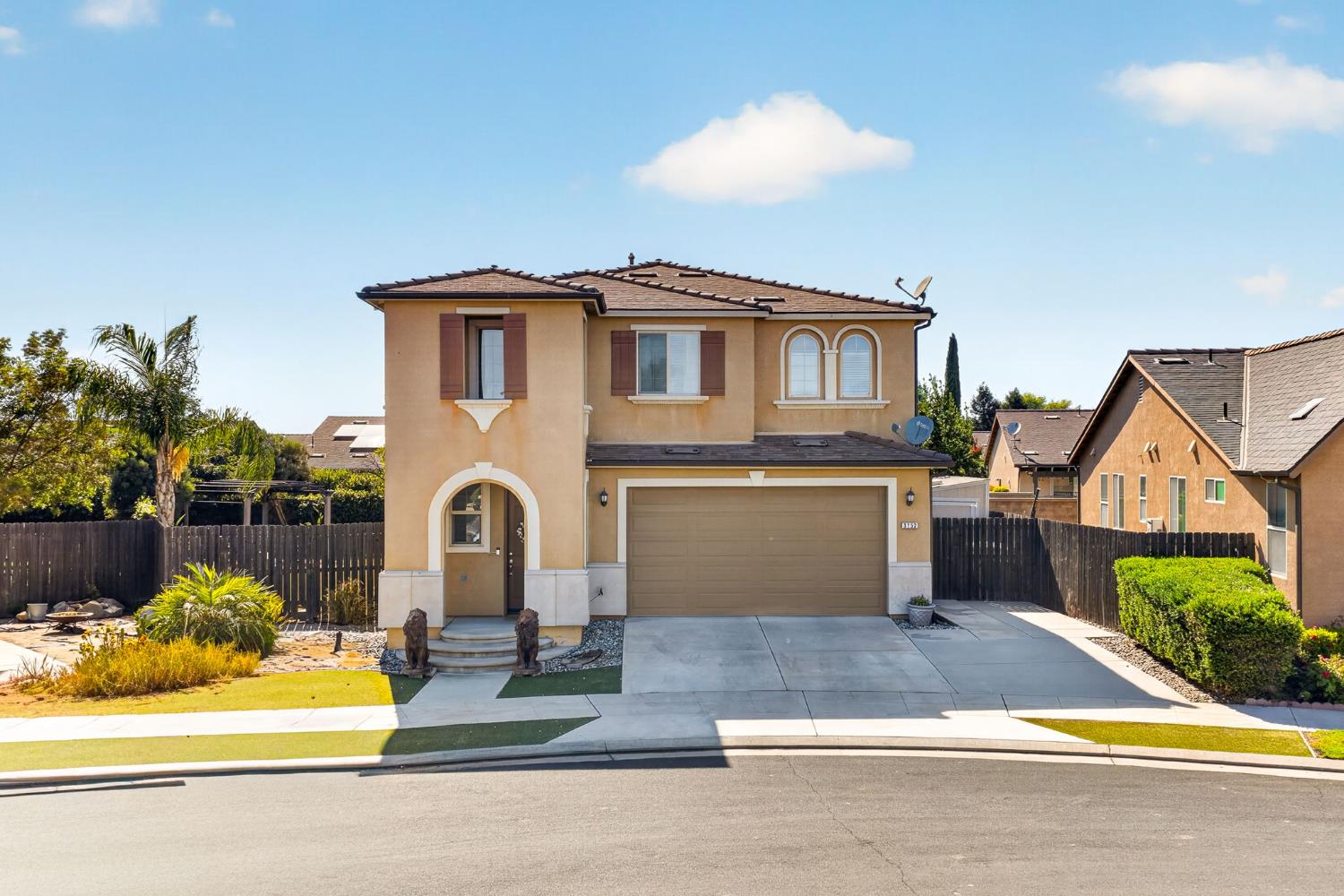 3152 Maine Ave, Clovis, CA 93619