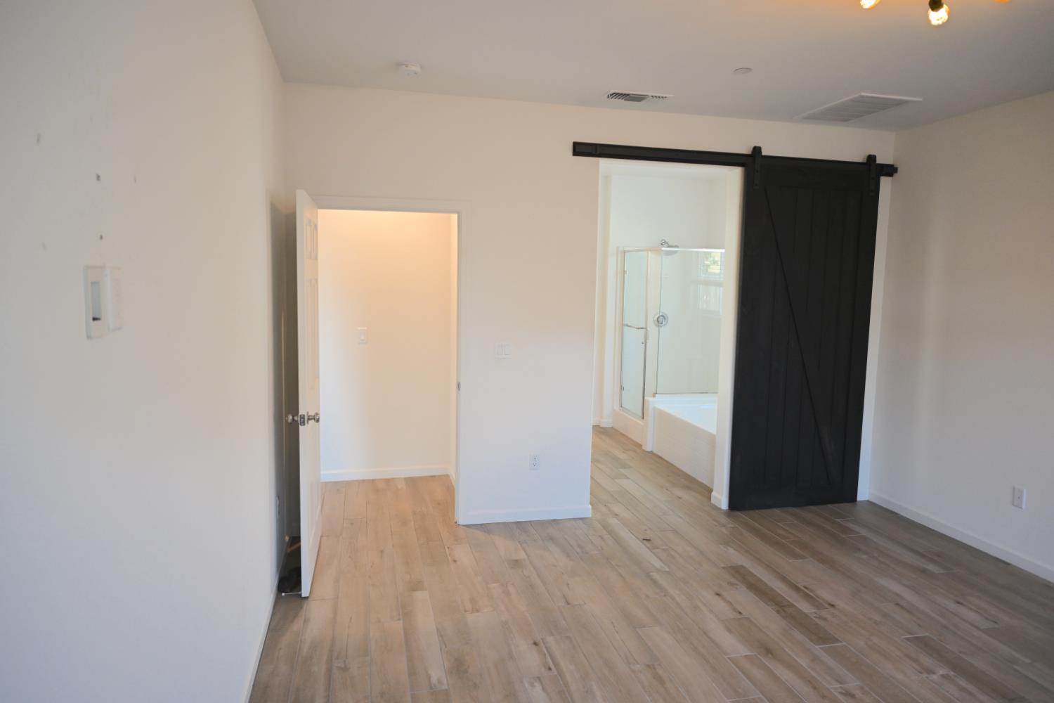 7383 E Homan Ave, Fresno, CA 93737
