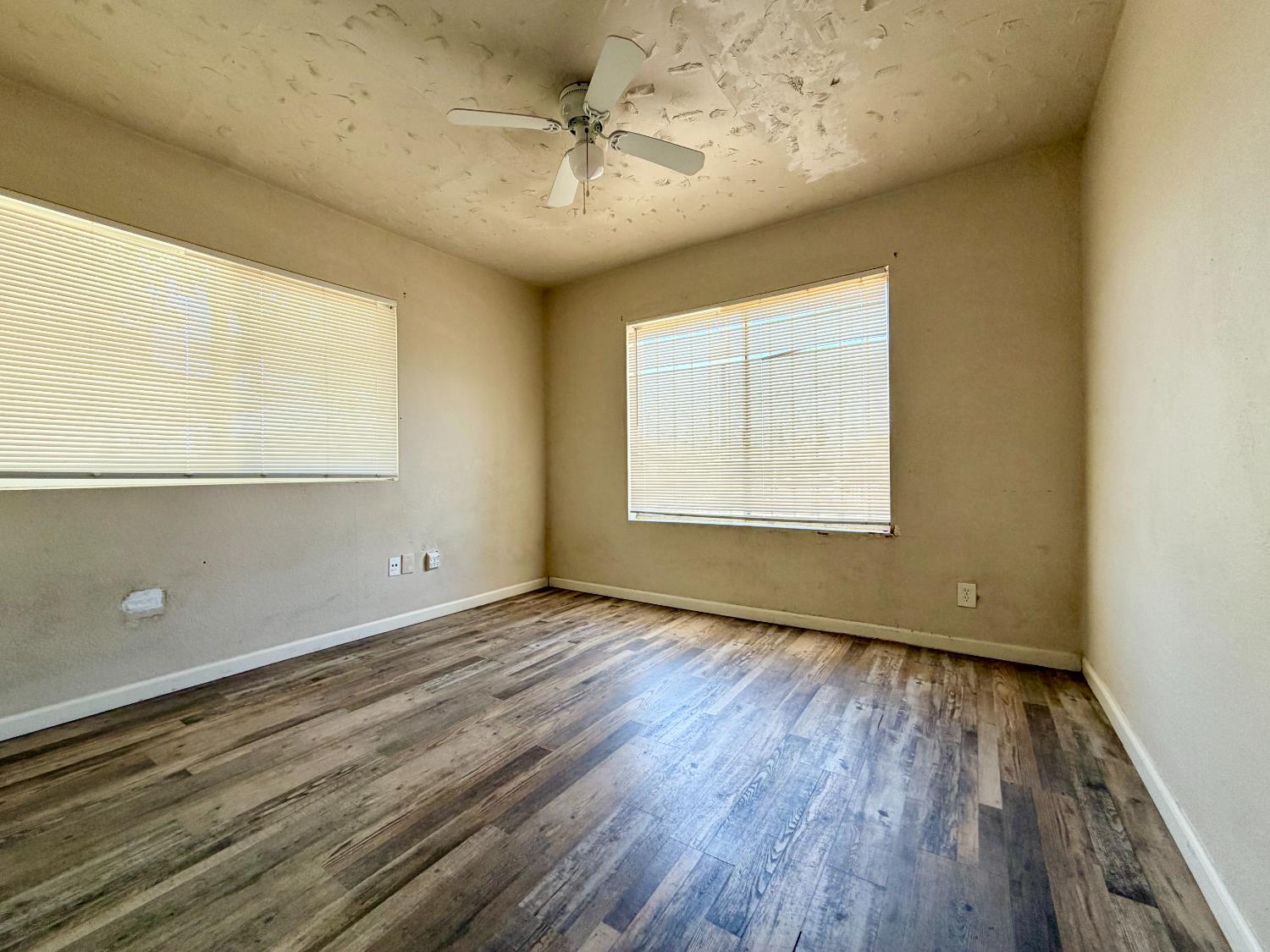 232 Hull Ave, Madera, CA 93638