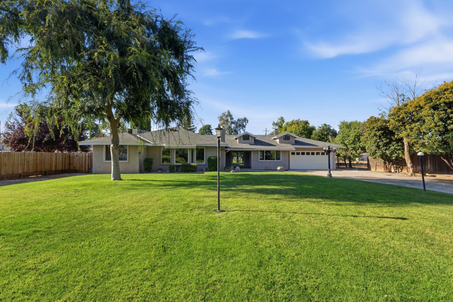 5421 E Liberty Ave, Fresno, CA 93727