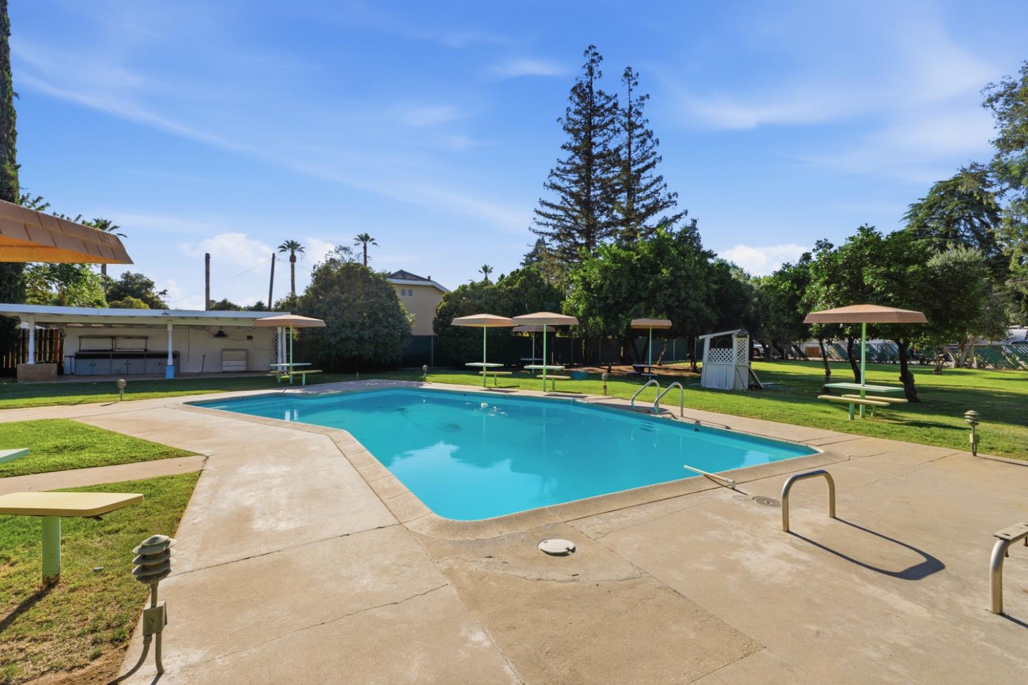 5421 E Liberty Ave, Fresno, CA 93727