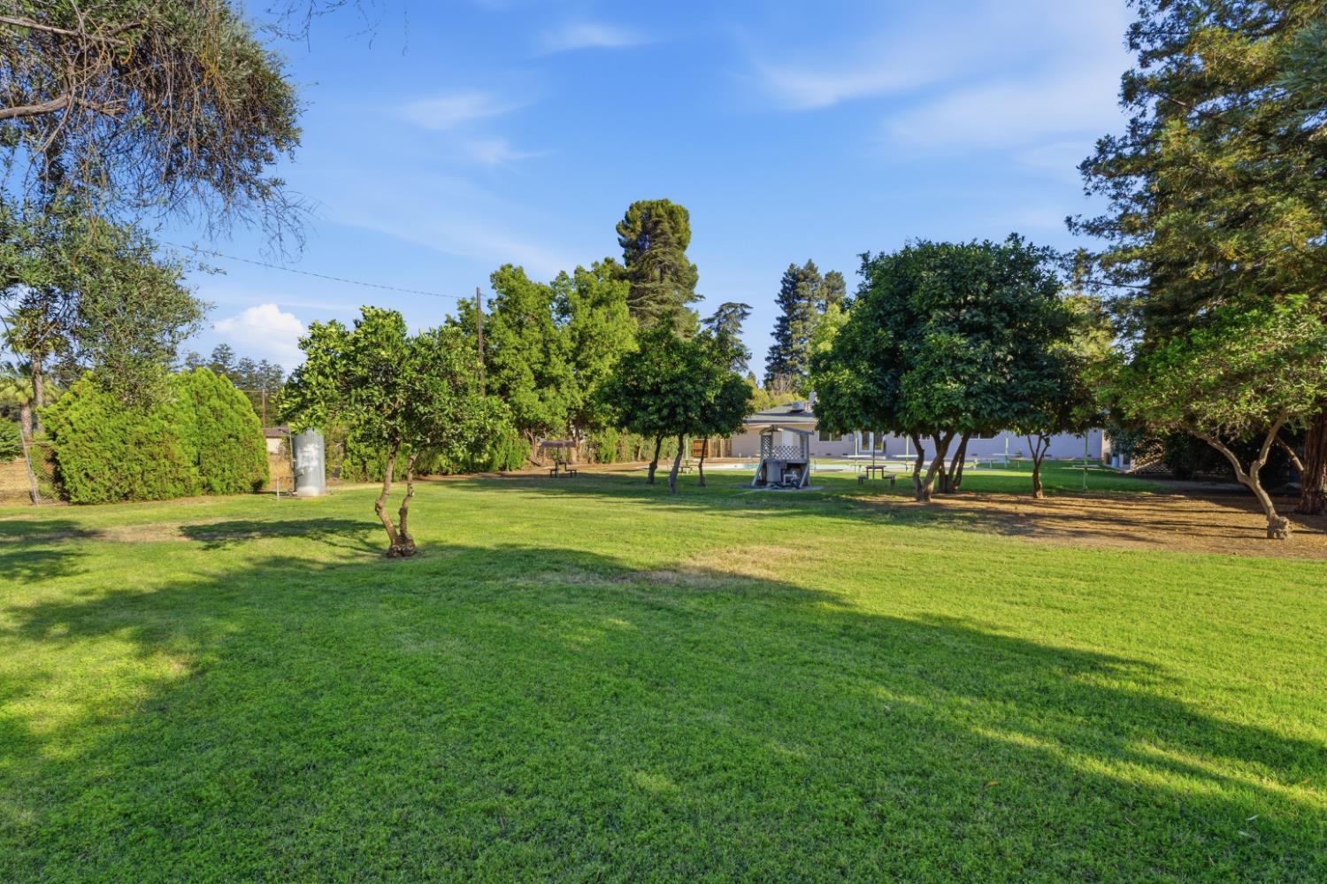 5421 E Liberty Ave, Fresno, CA 93727