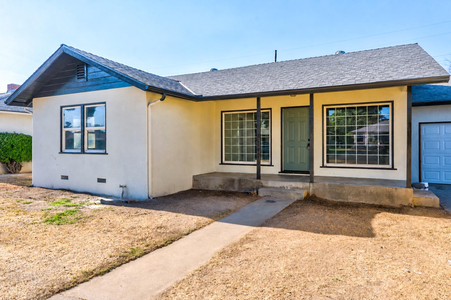 1442 W Flint Way, Fresno, CA 93705