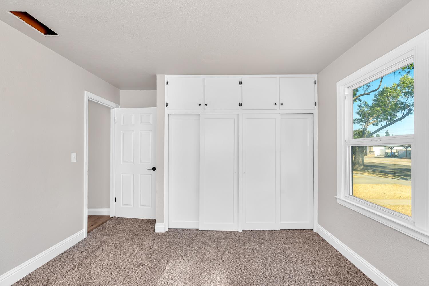 1442 W Flint Way, Fresno, CA 93705