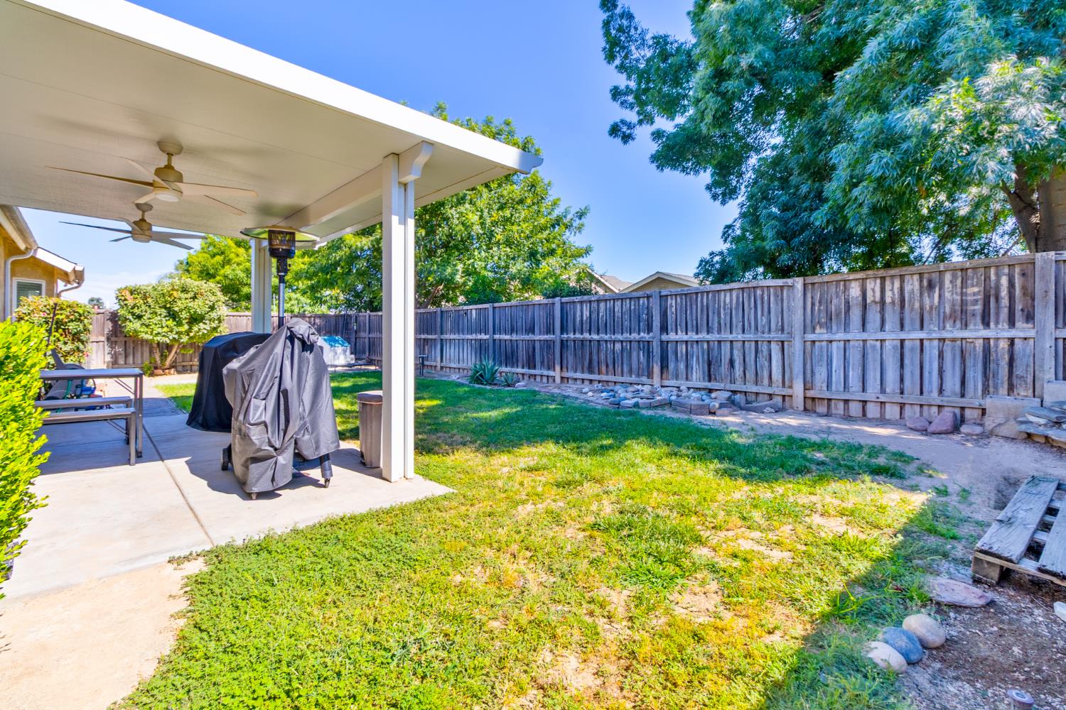5157 W Hunter Ave, Fresno, CA 93722