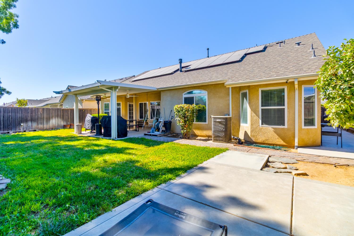 5157 W Hunter Ave, Fresno, CA 93722