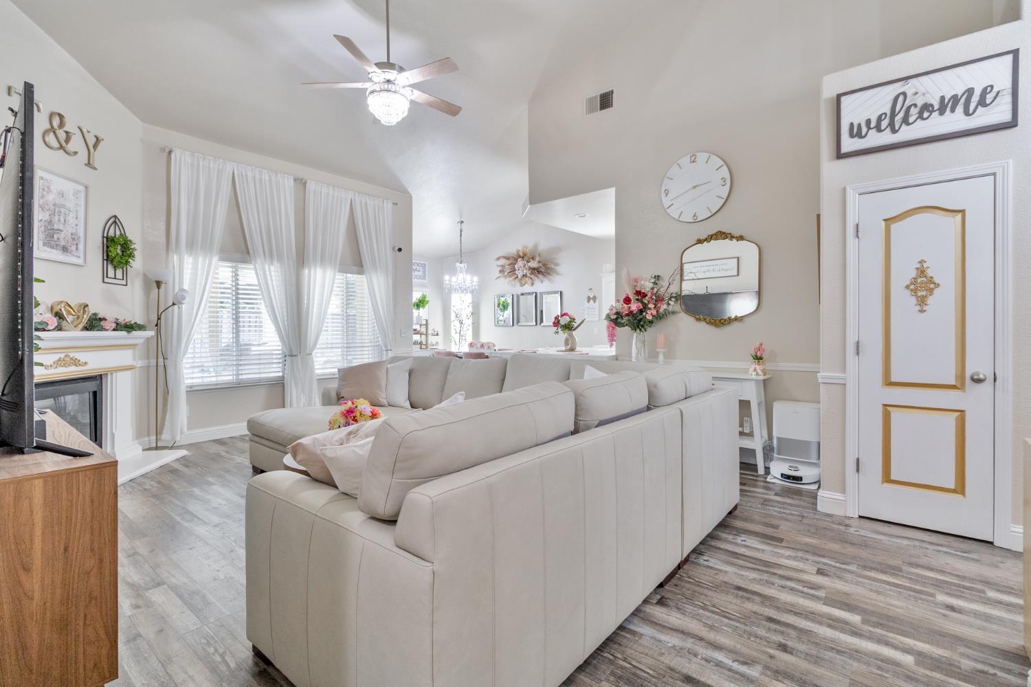 5157 W Hunter Ave, Fresno, CA 93722