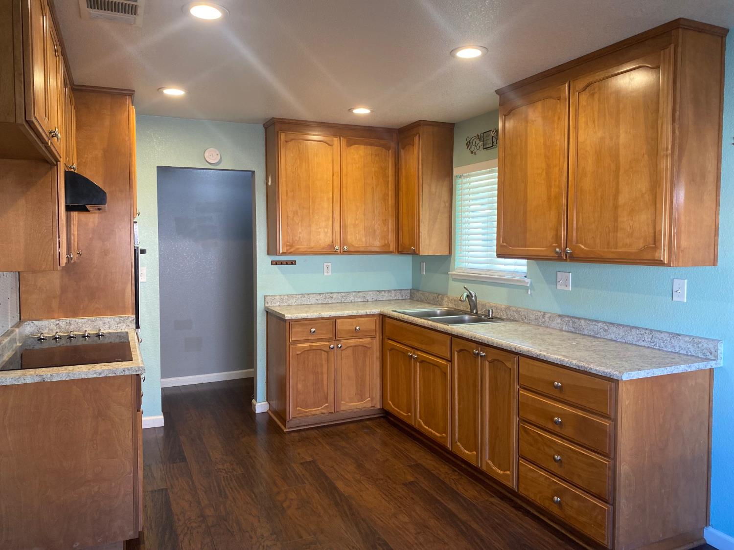 630 W San Gabriel Avenue, Clovis, CA 93612
