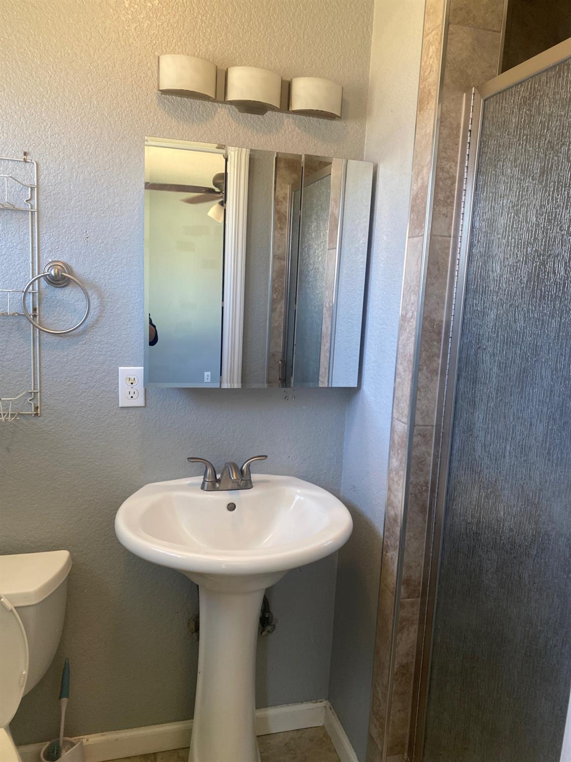 630 W San Gabriel Avenue, Clovis, CA 93612
