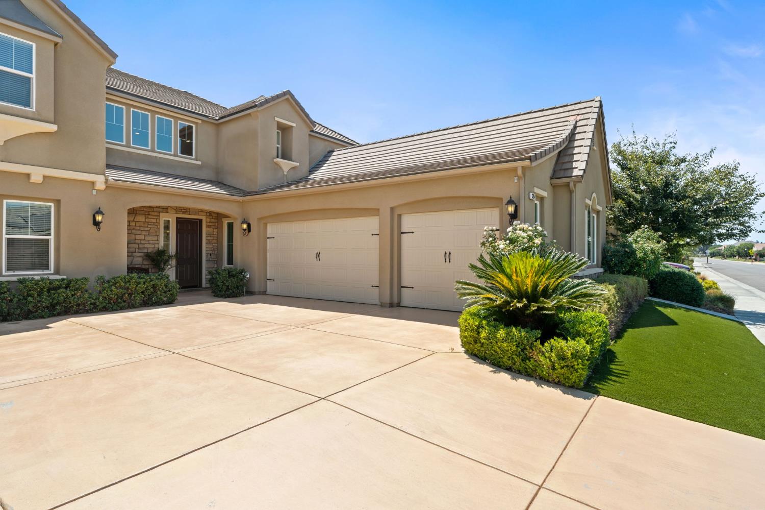 3264 Quincy Ave, Clovis, CA 93619