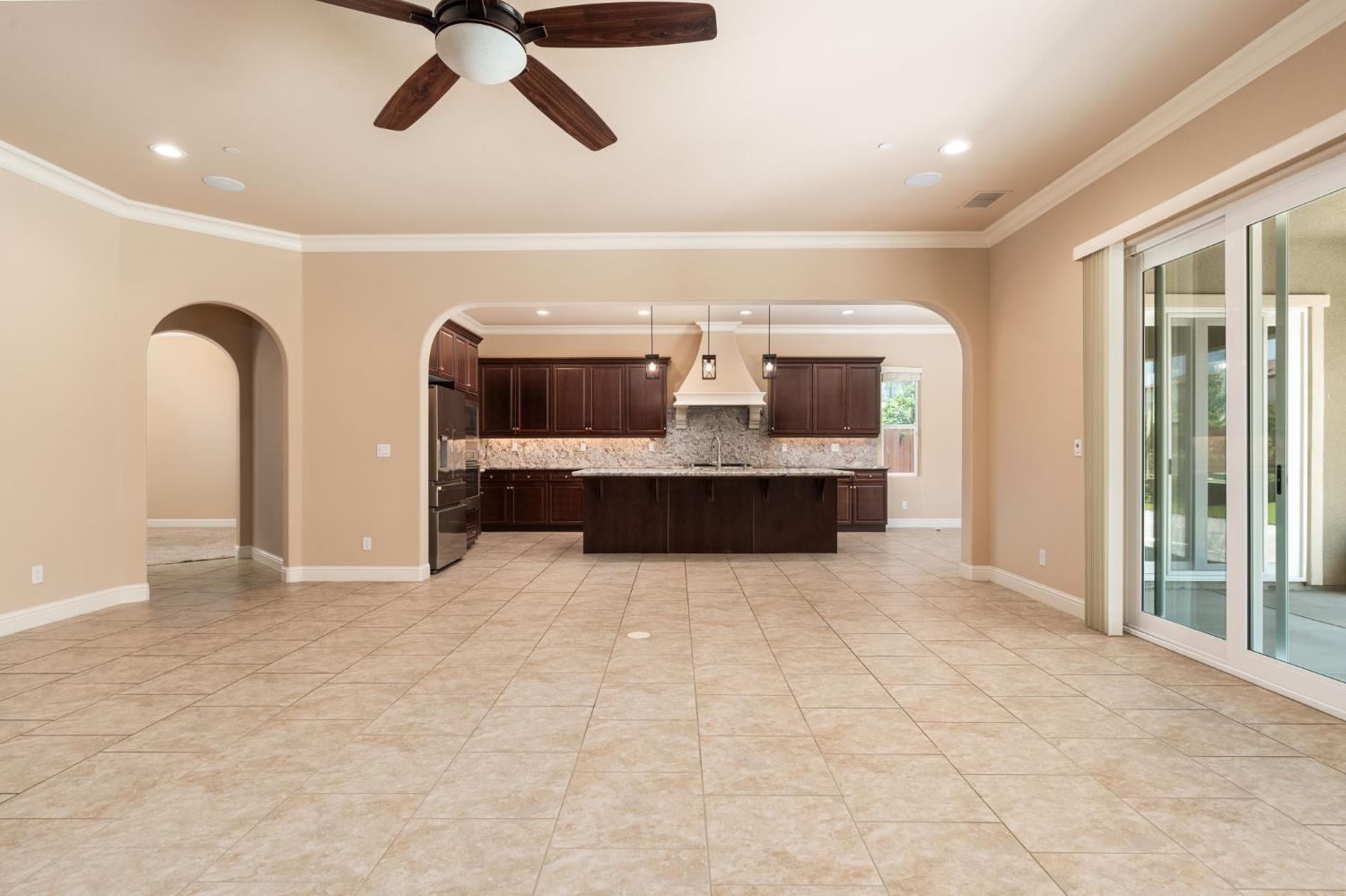 3264 Quincy Ave, Clovis, CA 93619
