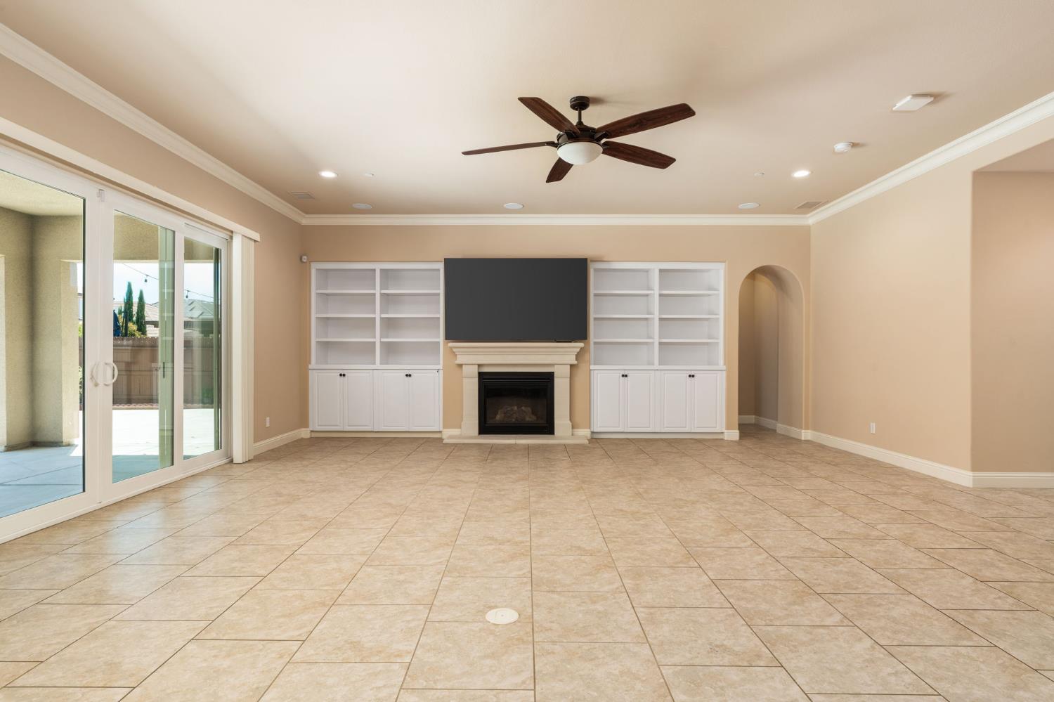 3264 Quincy Ave, Clovis, CA 93619