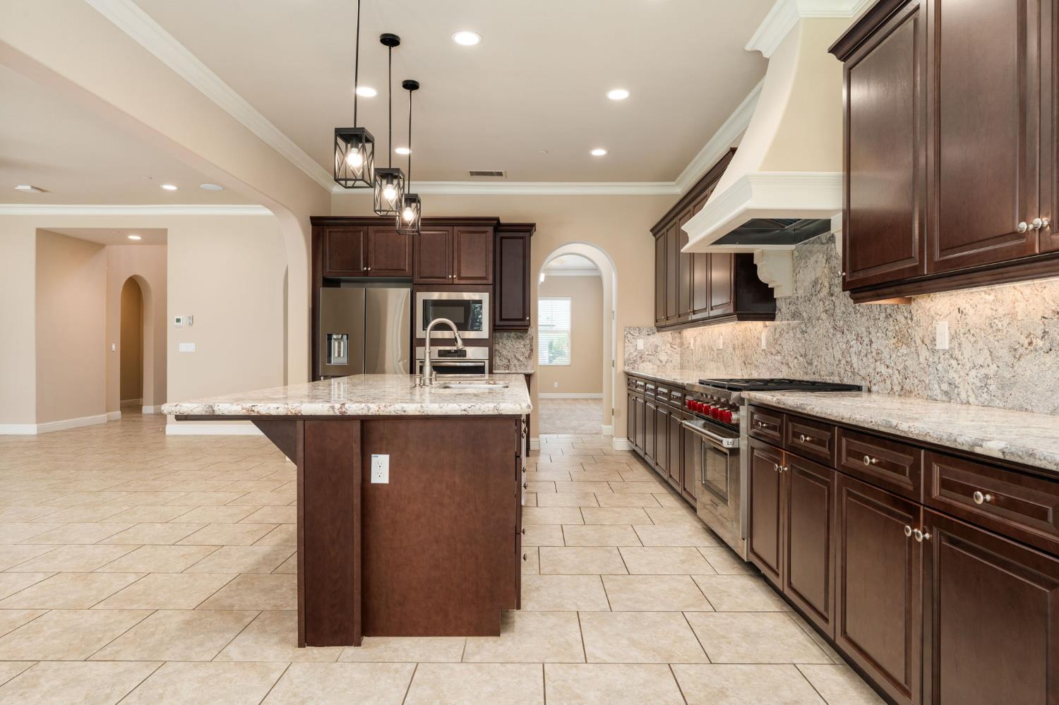 3264 Quincy Ave, Clovis, CA 93619