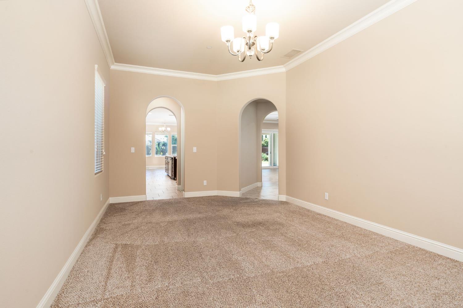3264 Quincy Ave, Clovis, CA 93619