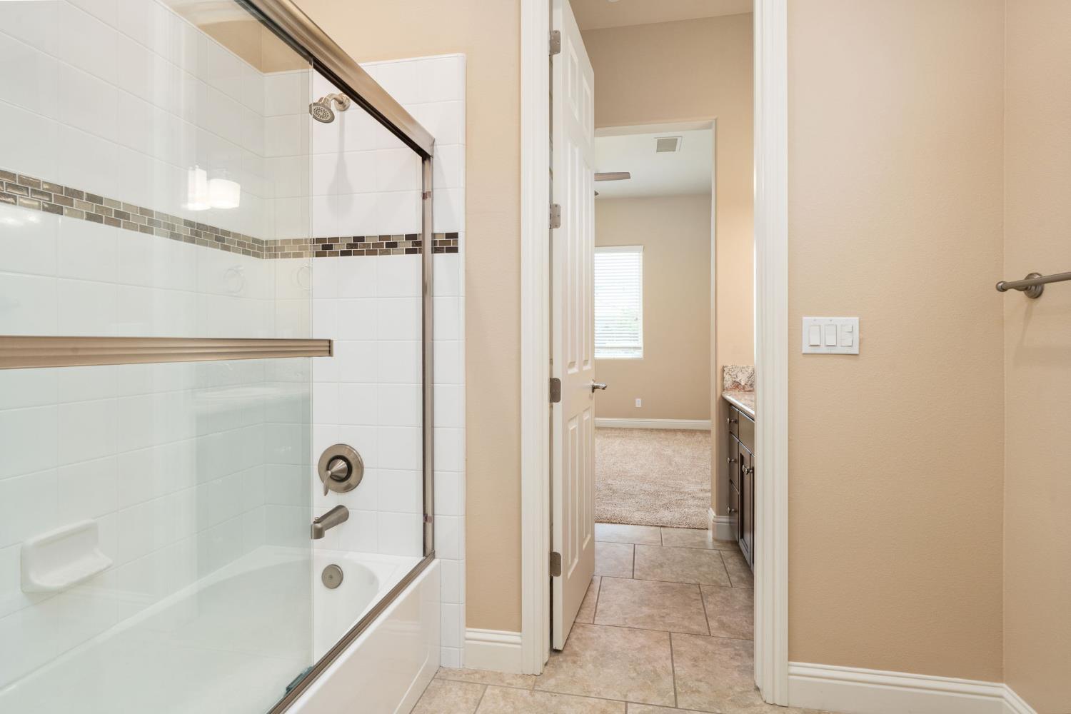 3264 Quincy Ave, Clovis, CA 93619