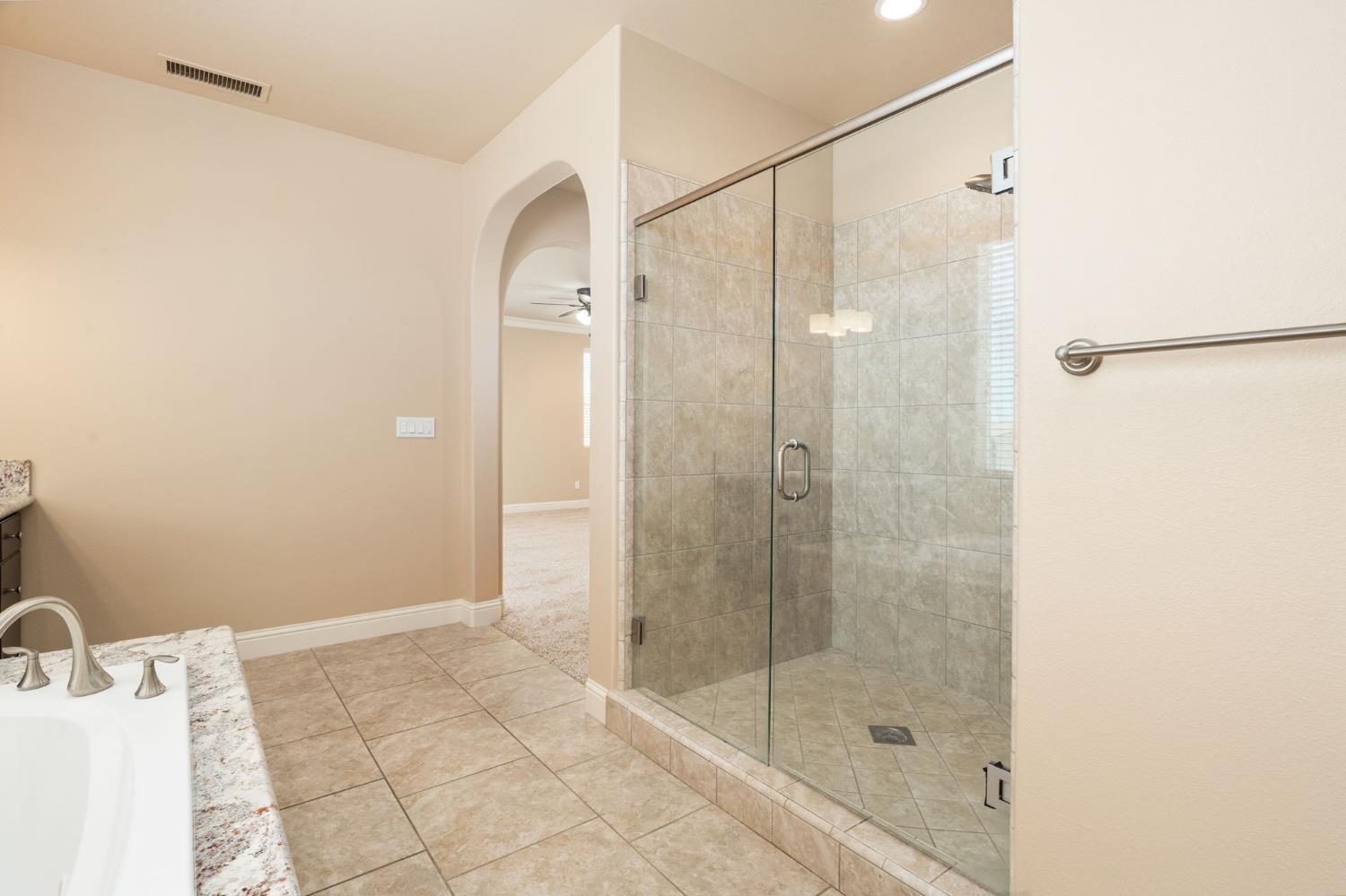 3264 Quincy Ave, Clovis, CA 93619