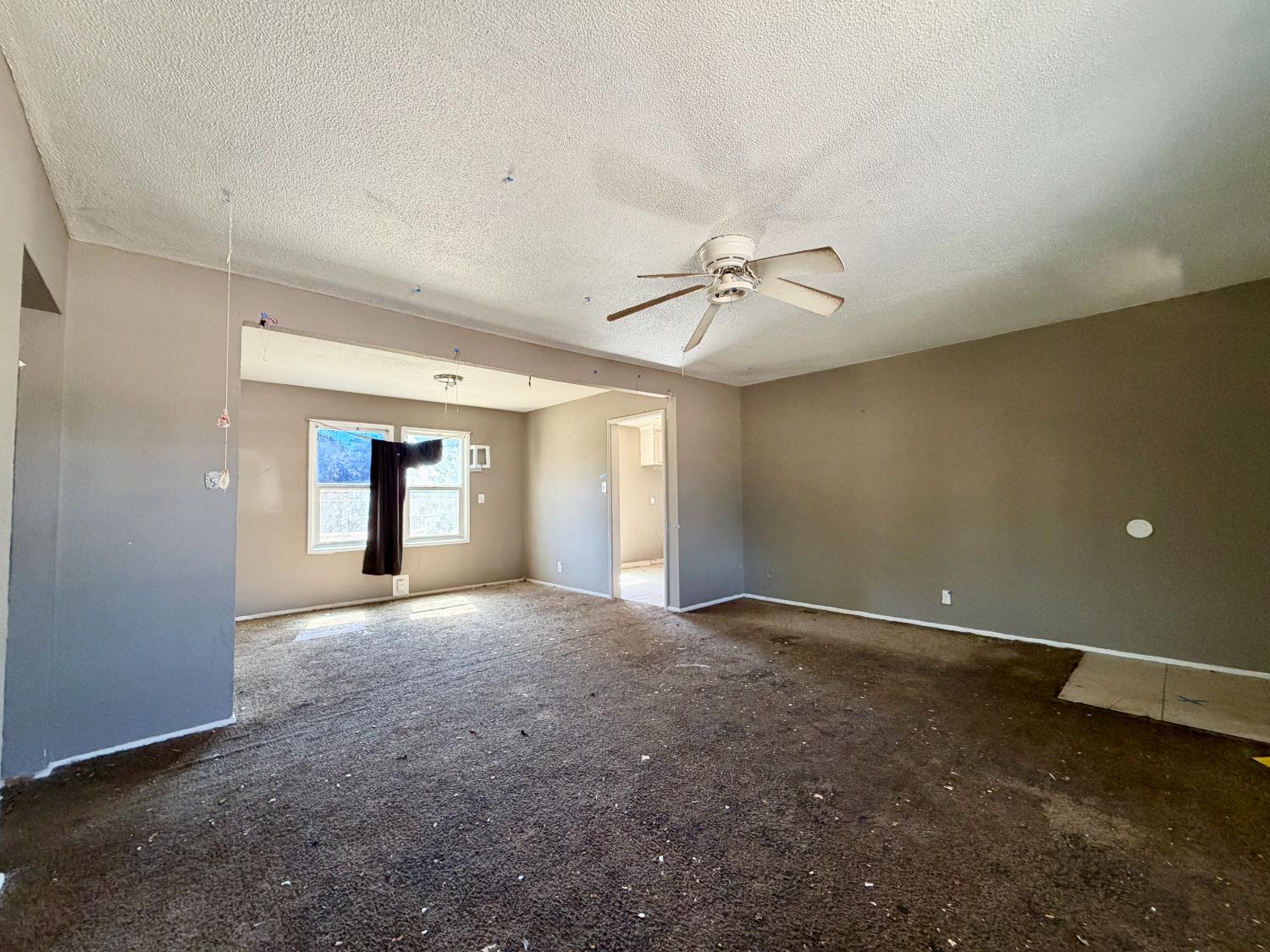 2509 S Lotus Ave, Fresno, CA 93706