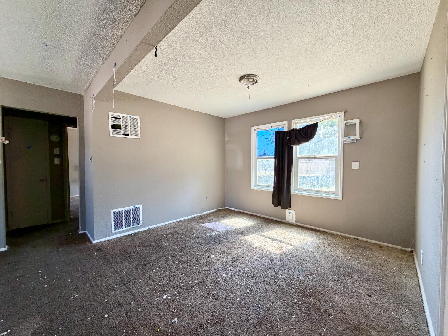 2509 S Lotus Ave, Fresno, CA 93706