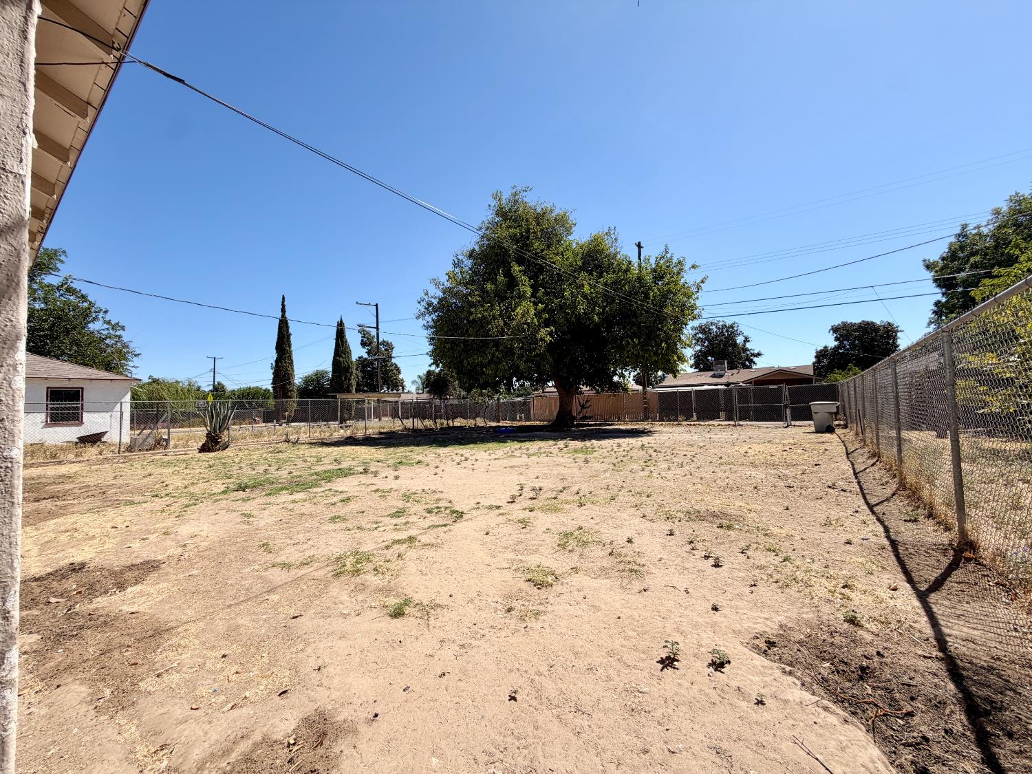 2509 S Lotus Ave, Fresno, CA 93706
