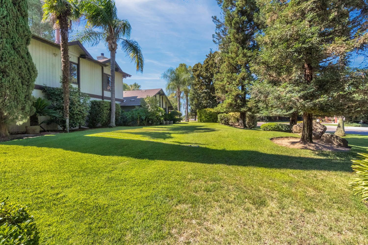 19117 Farallon Rd, Madera, CA 93638