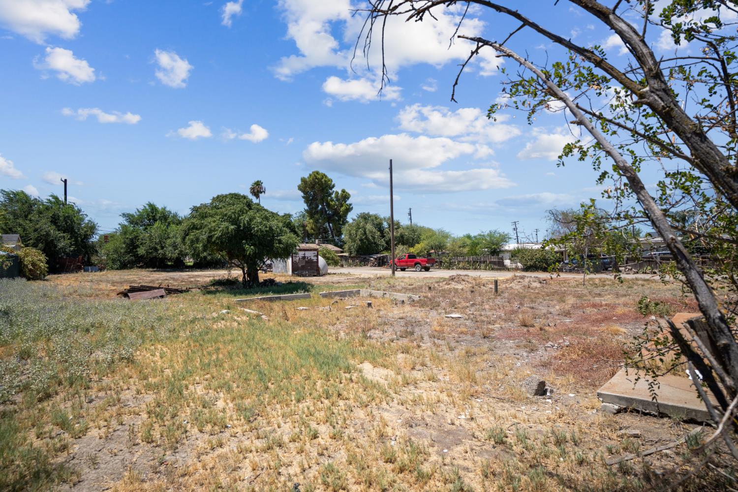 1770 Beehive Dr, Firebaugh, CA 93622