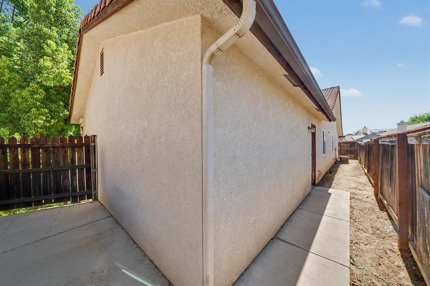 268 River Pointe, Madera, CA 93637