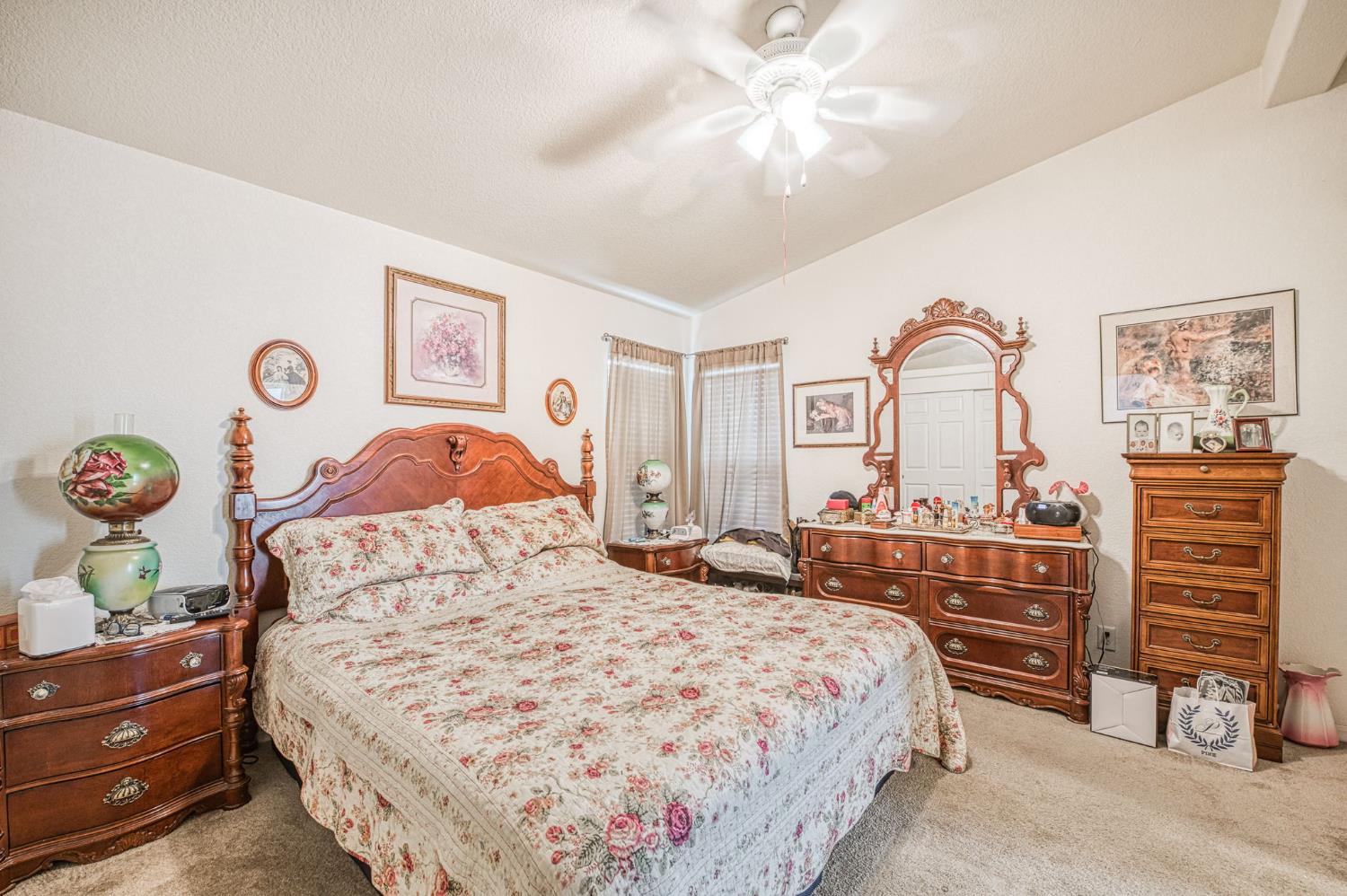 1551 6Th Avenue Dr #21, Kingsburg, CA 93631