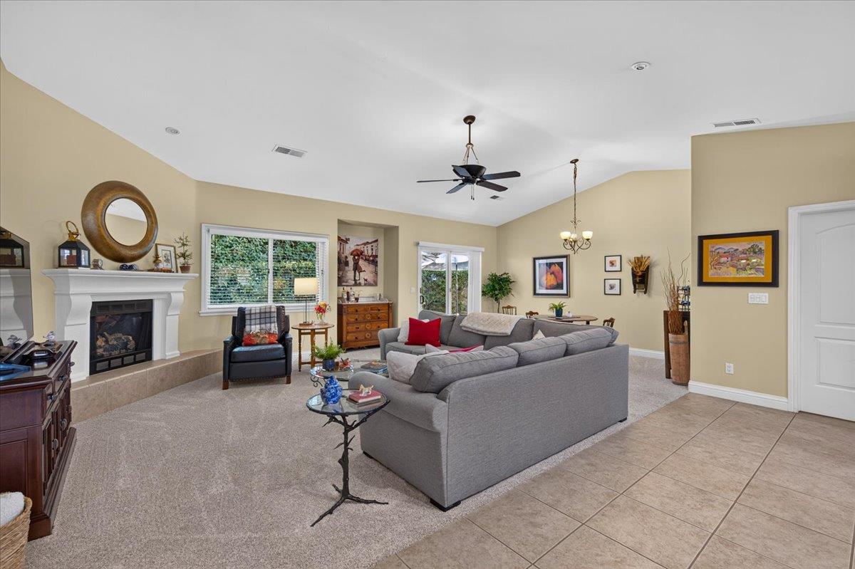 6457 N Warren Ave, Fresno, CA 93711