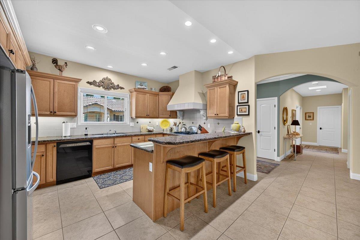 6457 N Warren Ave, Fresno, CA 93711