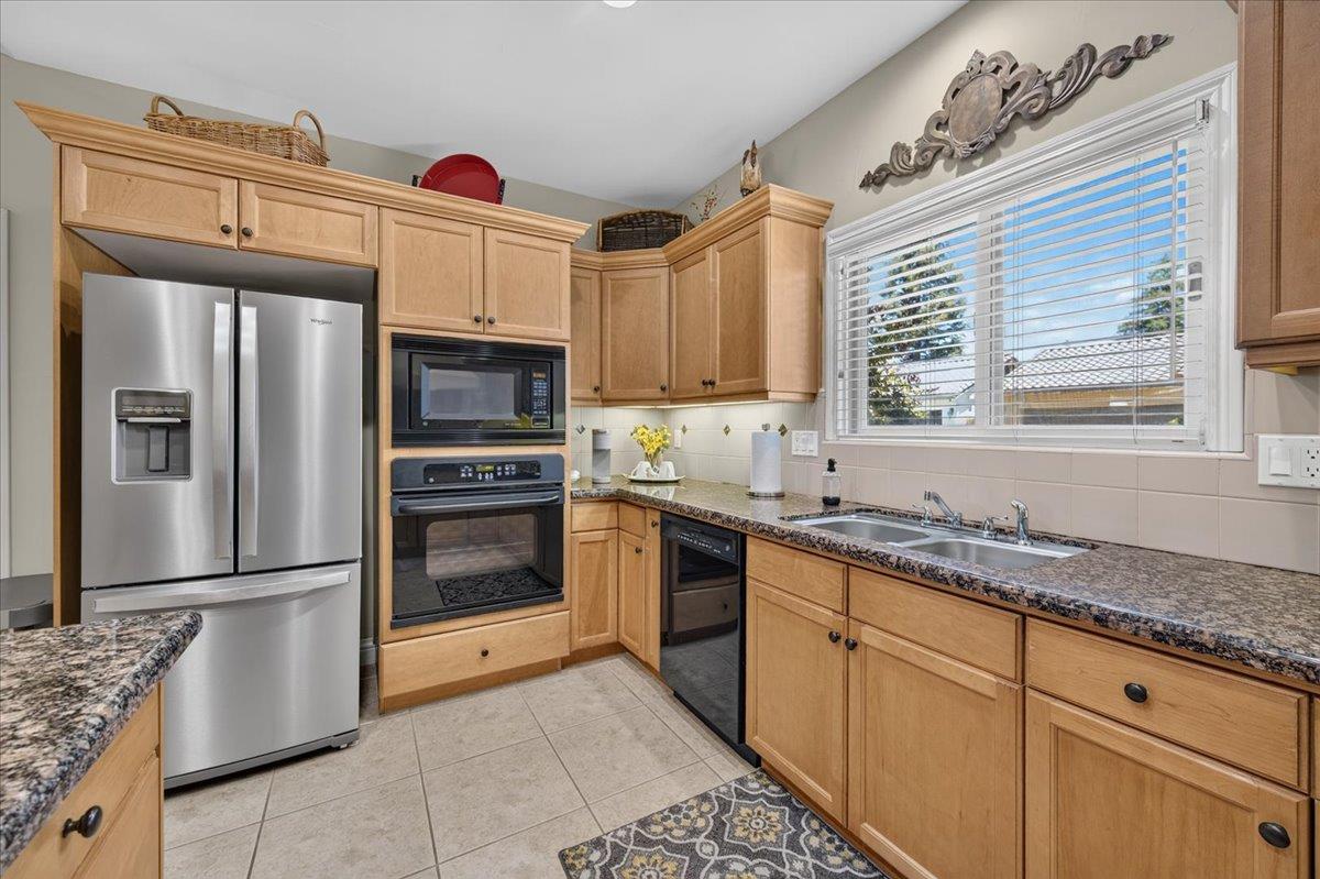 6457 N Warren Ave, Fresno, CA 93711