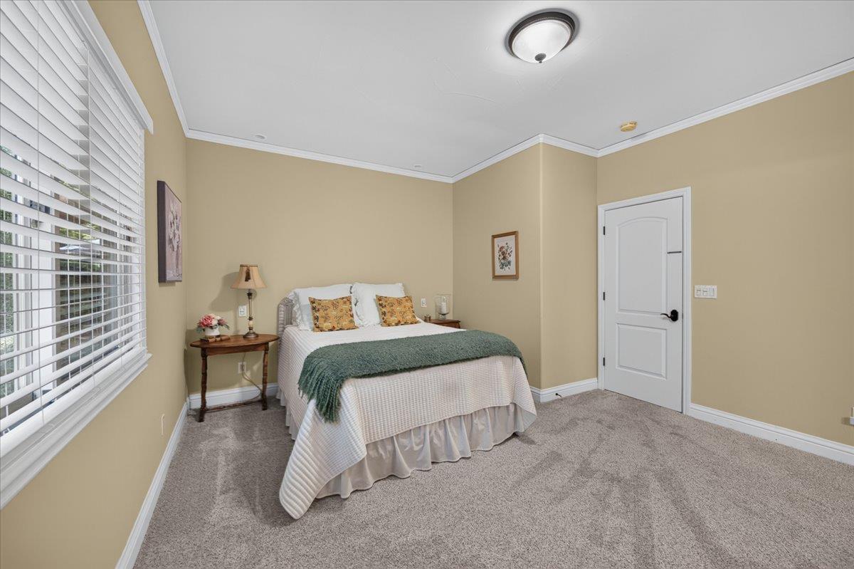 6457 N Warren Ave, Fresno, CA 93711
