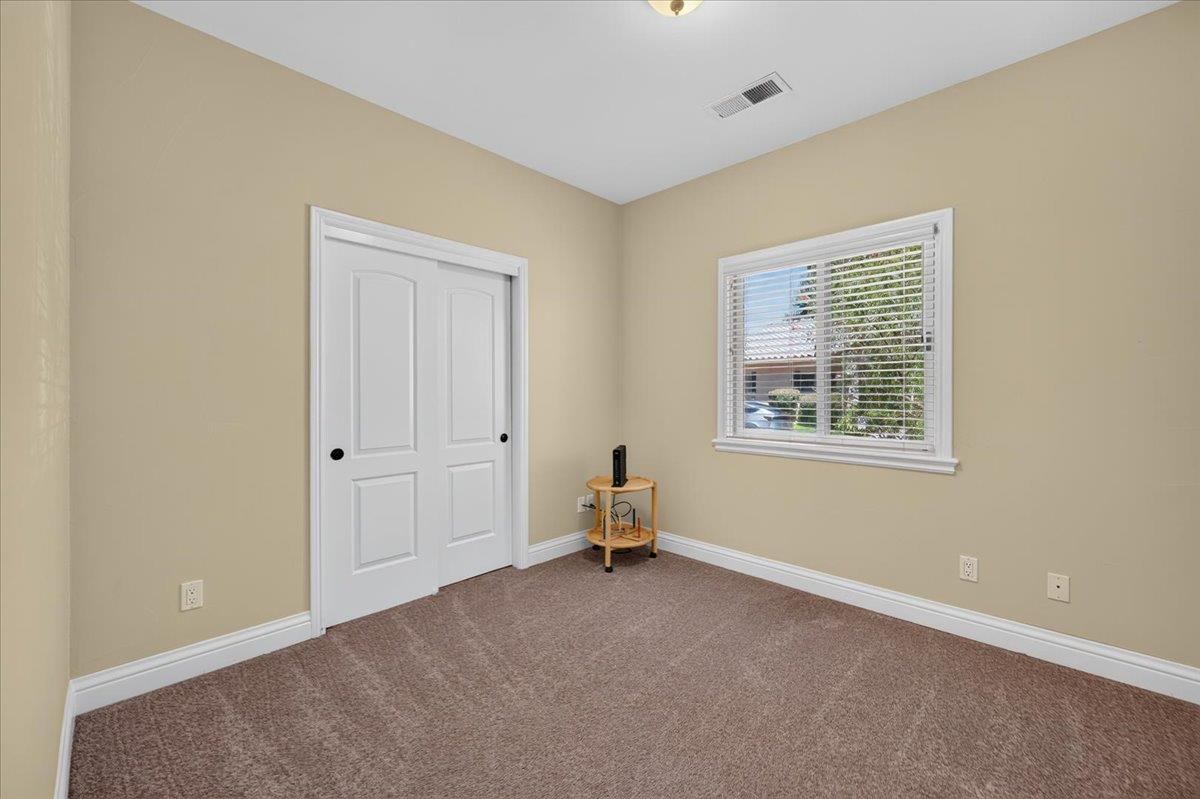 6457 N Warren Ave, Fresno, CA 93711