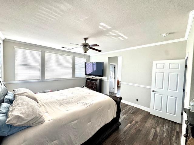 879 Fenmore Ave, Sanger, CA 93657