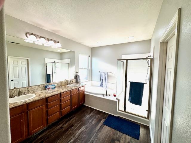 879 Fenmore Ave, Sanger, CA 93657