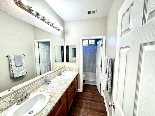 879 Fenmore Ave, Sanger, CA 93657