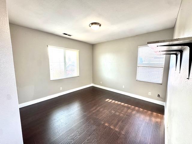879 Fenmore Ave, Sanger, CA 93657