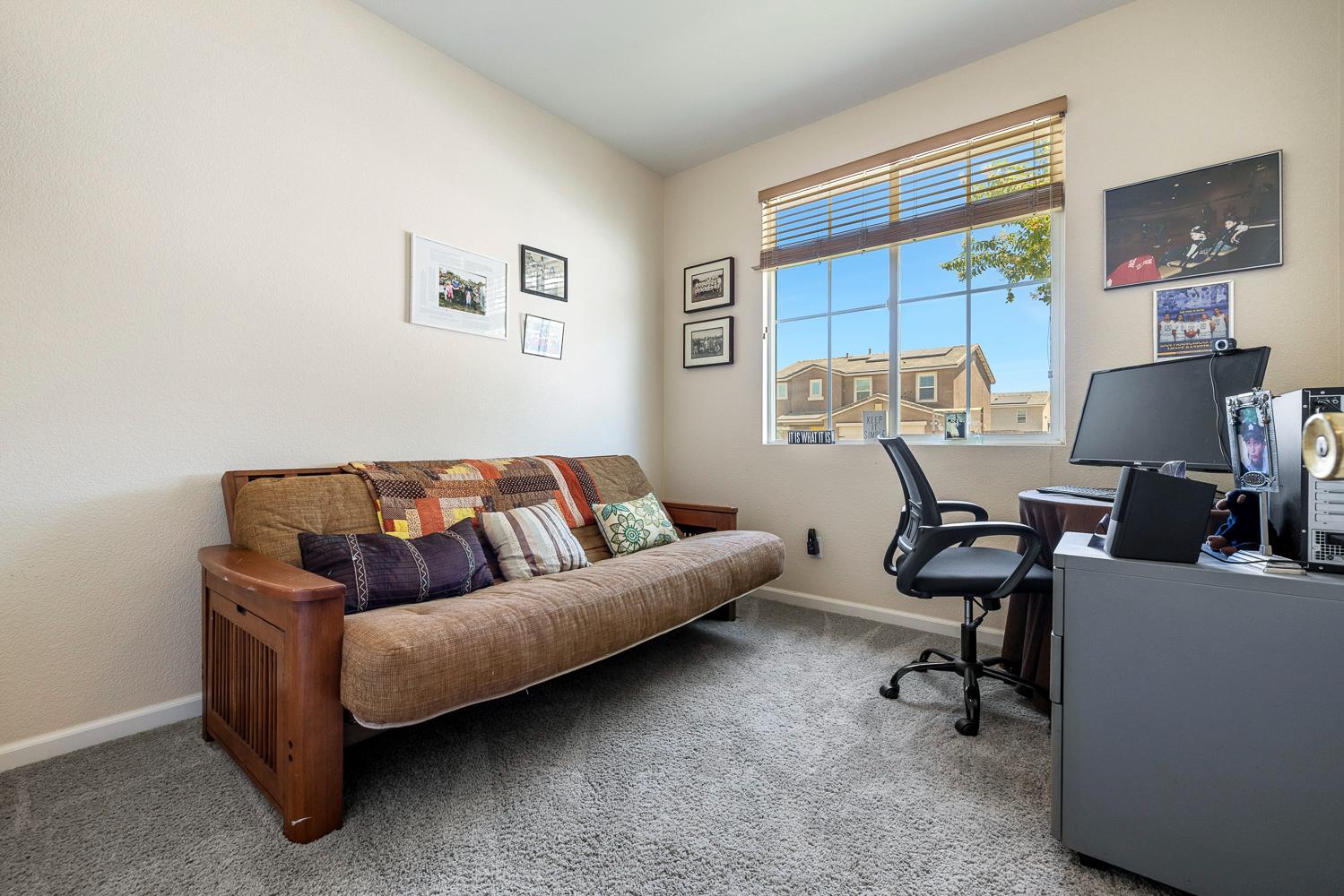 893 Chianti Cir, Coalinga, CA 93210