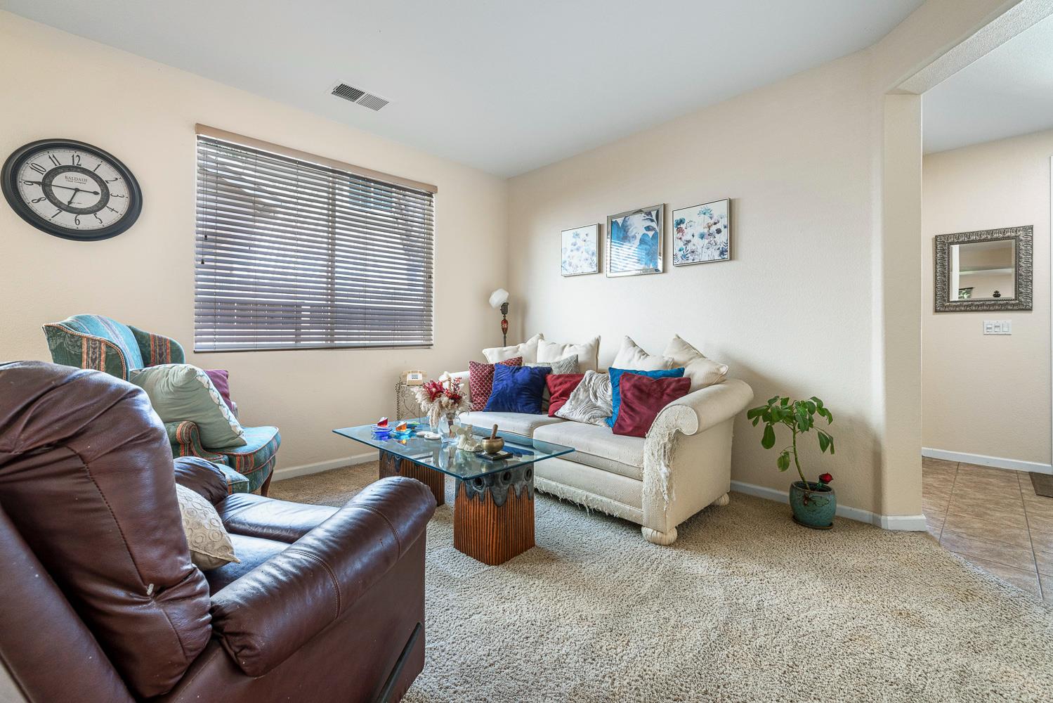 893 Chianti Cir, Coalinga, CA 93210