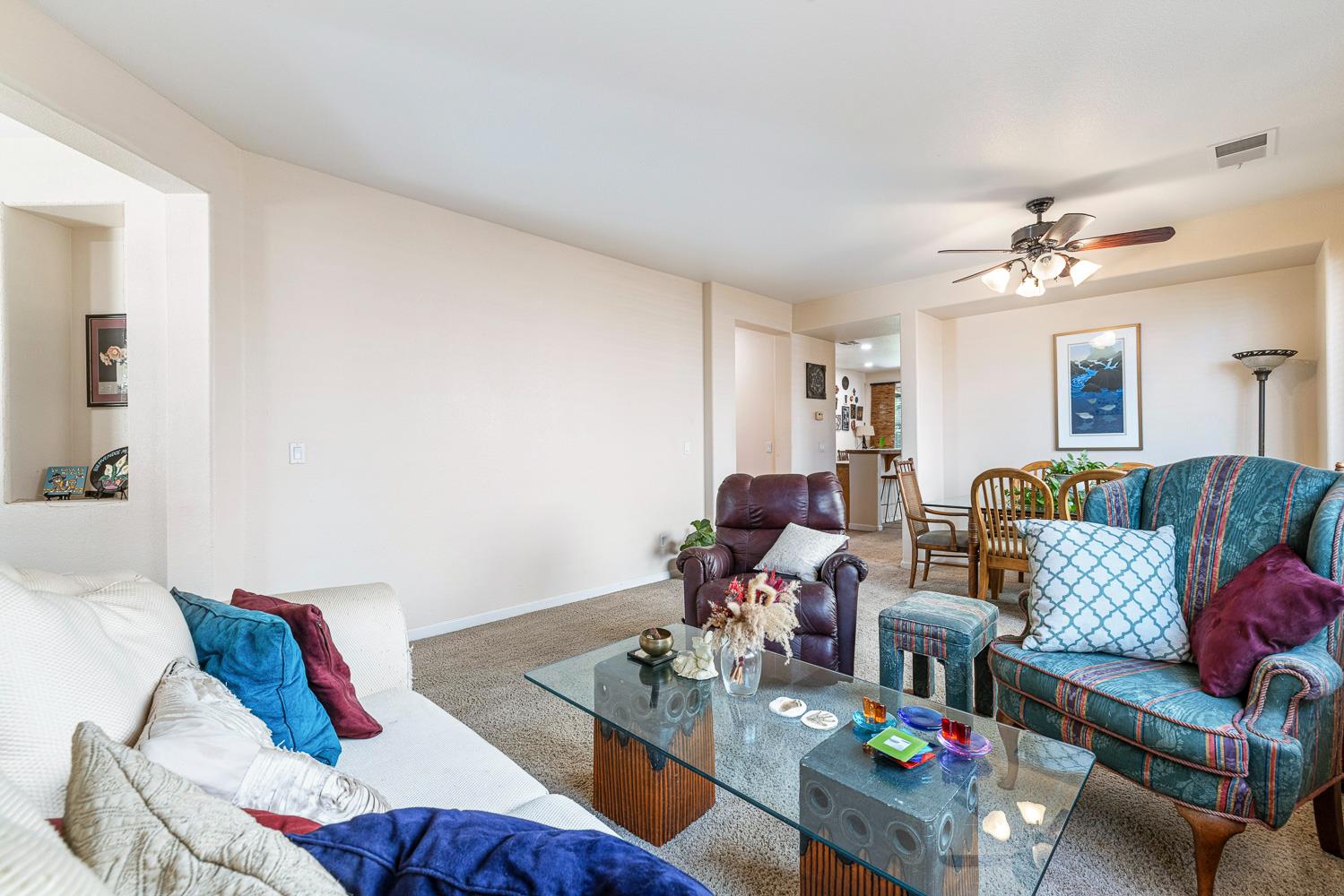 893 Chianti Cir, Coalinga, CA 93210