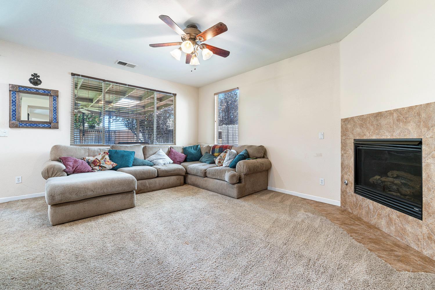 893 Chianti Cir, Coalinga, CA 93210